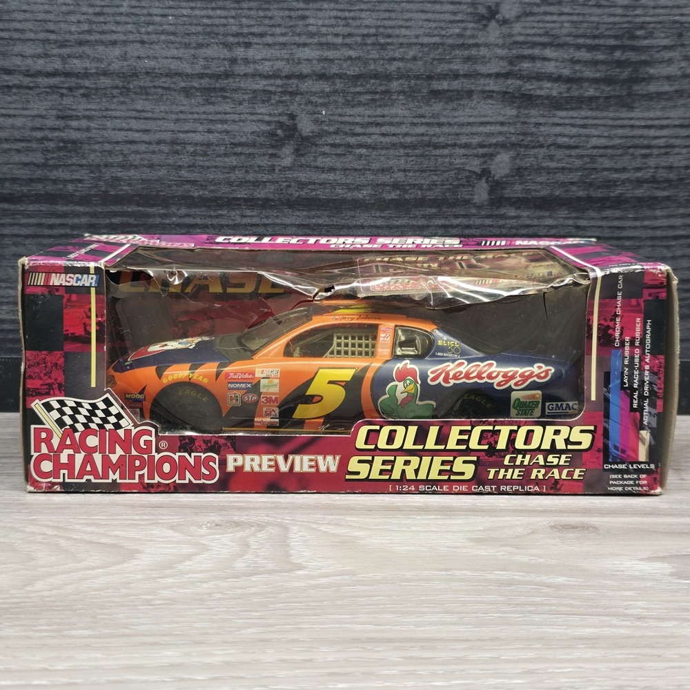 2001 Terry Labonte Chase the Race Racing Champions Diecast Car 1:24 Scale IOB